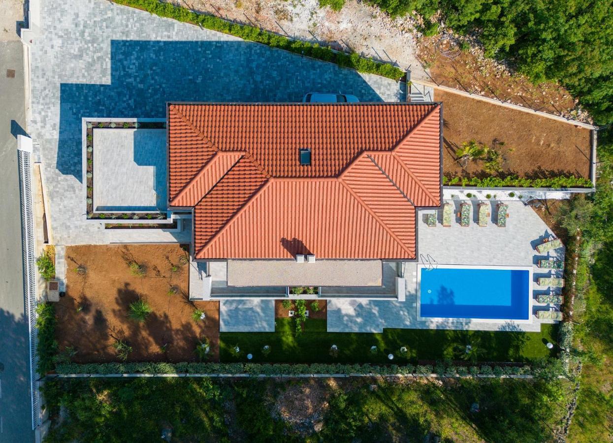 Apartments Paola & Karla With Pool Đảo Krk Ngoại thất bức ảnh