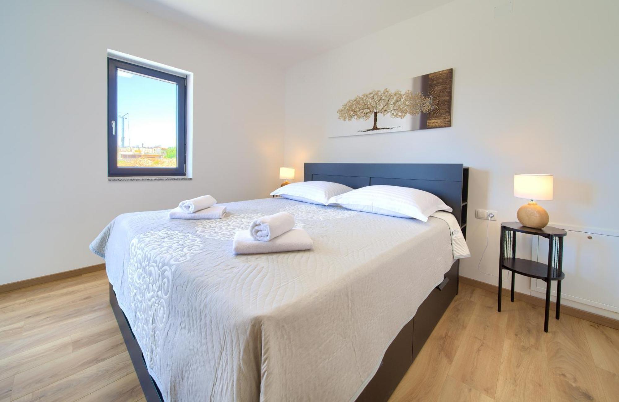 Apartments Paola & Karla With Pool Đảo Krk Phòng bức ảnh